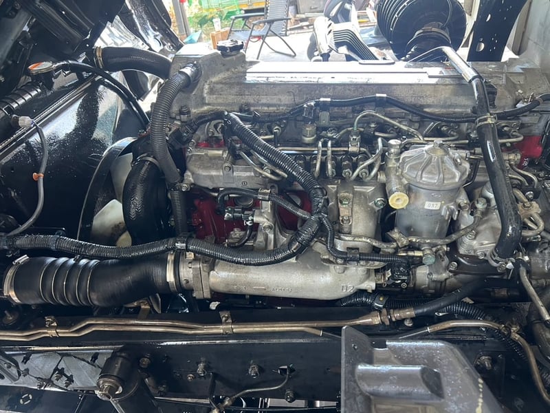 HINO FL 212แรงม้า รถบรรทุก 10ล้อ กระบะเหล็ก ปี2013 เลขไมล์น้อยกว่า 500,000 กม. HINO FL 212แรงม้า รถบรรทุก 10ล้อ กระบะเหล็ก ปี2013 เลขไมล์น้อยกว่า 500,000 กม.