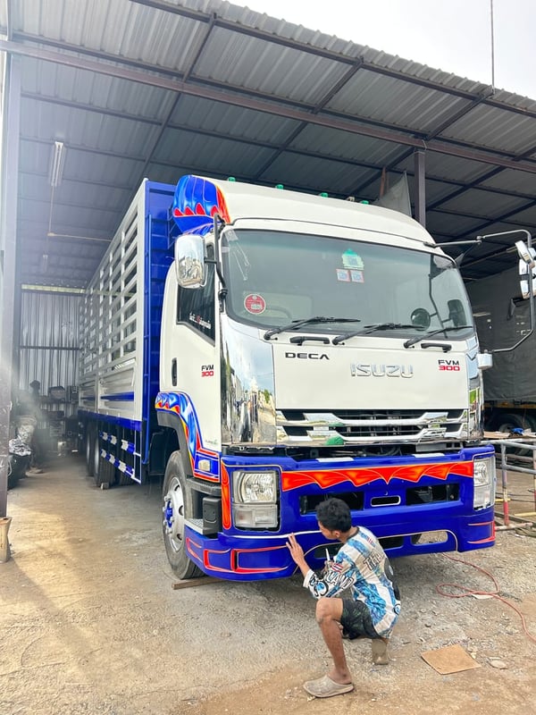 10ล้อFVM300แรงยาว7.7