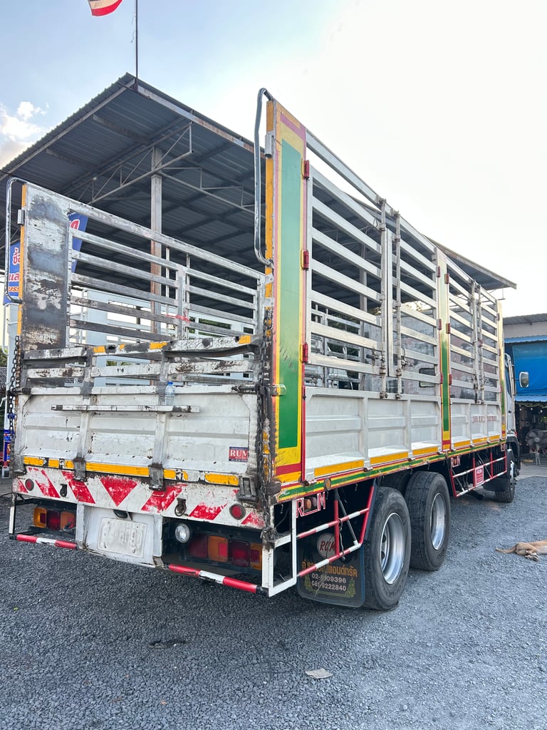 HINO FL 260แรงม้า รถบรรทุก 10ล้อ กระบะคอกสูง ปี2018 เลขไมล์น้อยกว่า 500,000 กม.