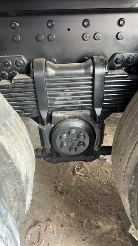 ISUZU FVM 240แรงม้า รถบรรทุก 10ล้อ กระบะคอกสูง ปี2018 เลขไมล์น้อยกว่า 500,000 กม.