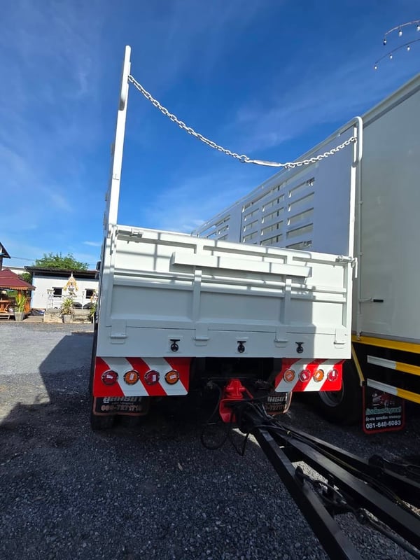 ISUZU FXZ 360แรงม้า รถบรรทุก 10ล้อ คอกสูง ปี2013 เลขไมล์น้อยกว่า 500,000 กม.