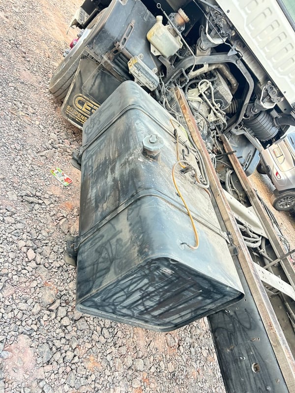 ISUZU FVM 240แรงม้า รถบรรทุก 10ล้อ หัวลาก เฉพาะหัว ปี2009 เลขไมล์น้อยกว่า 500,000 กม. ISUZU FVM 240แรงม้า รถบรรทุก 10ล้อ หัวลาก เฉพาะหัว ปี2009 เลขไมล์น้อยกว่า 500,000 กม.