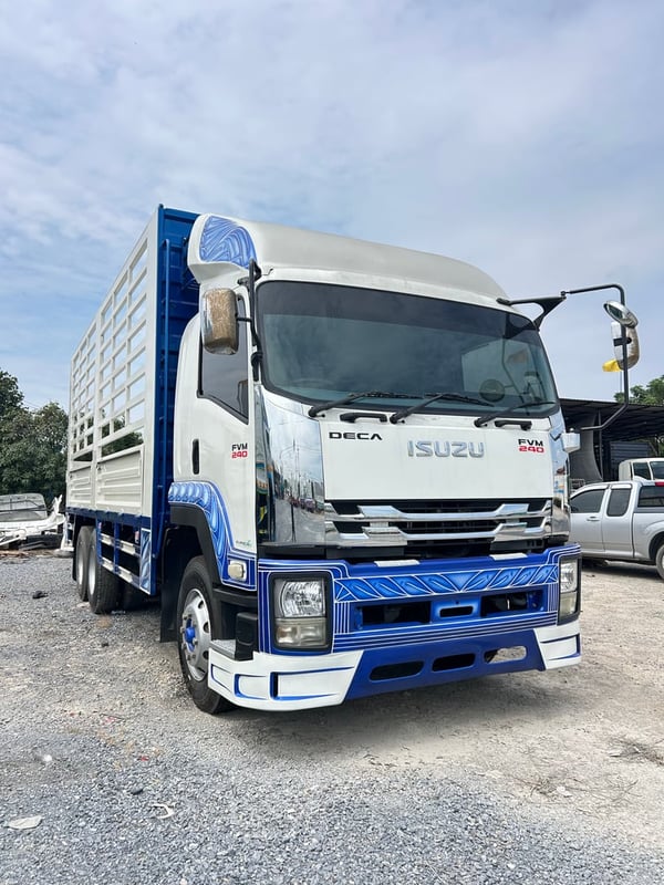 ISUZU FVM 240แรงม้า รถบรรทุก 10ล้อ กระบะคอกสูง ปี2010