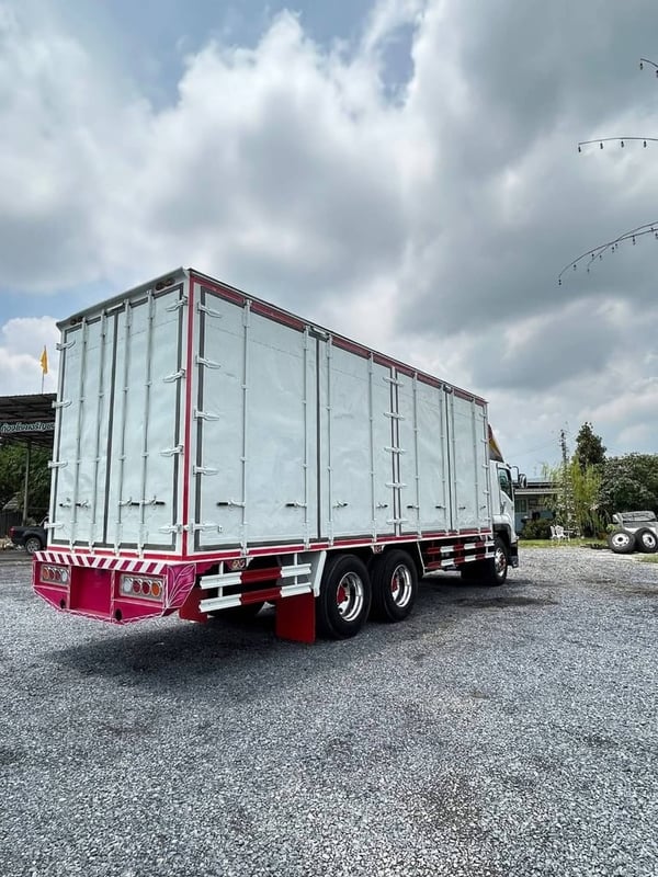 ISUZU FVM 240แรงม้า รถบรรทุก 10ล้อ ตู้แห้ง ปี2009 เลขไมล์น้อยกว่า 500,000 กม.