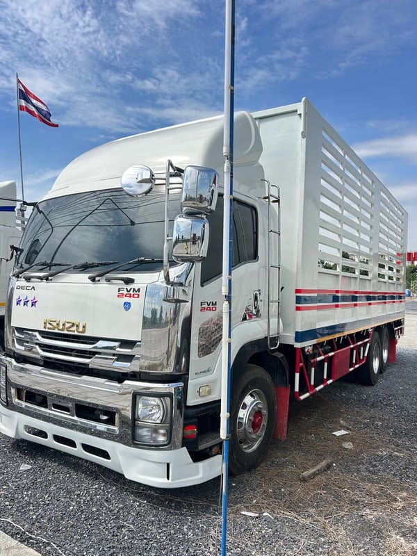 ISUZU FVM 240แรงม้า รถบรรทุก 10ล้อ กระบะคอกสูง ปี2012