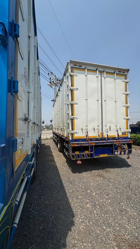 ISUZU FTR 240แรงม้า รถบรรทุก 6ล้อ ตู้แห้ง ปี2019 เลขไมล์น้อยกว่า 500,000 กม.