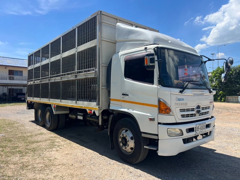 HINO FL 212แรงม้า รถบรรทุก 10ล้อ กระบะเหล็ก ปี2013 เลขไมล์น้อยกว่า 500,000 กม. HINO FL 212แรงม้า รถบรรทุก 10ล้อ กระบะเหล็ก ปี2013 เลขไมล์น้อยกว่า 500,000 กม.
