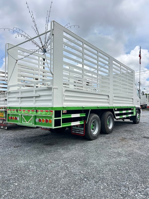 10ล้อHinoคอกสวยๆ