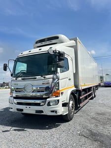 HINO FL 260แรงม้า รถบรรทุก 10ล้อ ตู้เย็น ปี2016 เลขไมล์น้อยกว่า 500,000 กม.