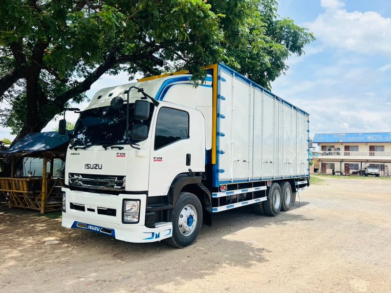 ISUZU FVM 240แรงม้า รถบรรทุก 10ล้อ กระบะคอกสูง ปี2013 เลขไมล์น้อยกว่า 500,000 กม.