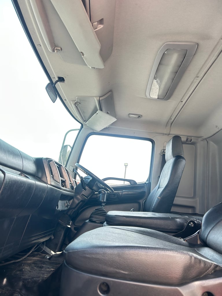 📌10ล้อHINOรุ่นVICTOR 260 📌ปี59ยาวพิเศษ9.8เมตร รถห้าง 📌ติดตั่งกะบะคอกไก่กะบะเลส 📌ตรงกับงานท่านใดแจ้งมานะครับ 📌ราคาคุยกันหน้างานรับรองสวย 📌ตัดสดจัดไฟแนนช์โทรมาคุยกัน 📌เรามีไฟแนนช์รองรับจัดไวง่ายๆ ☎️0926833726