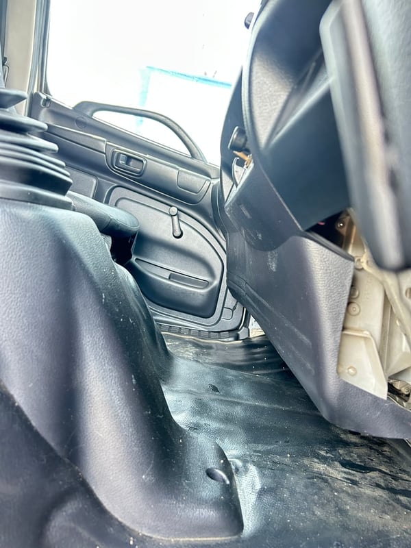 HINO FC 210แรงม้า รถบรรทุก 6ล้อ กระบะคอกสูง HINO FC 210แรงม้า รถบรรทุก 6ล้อ กระบะคอกสูง