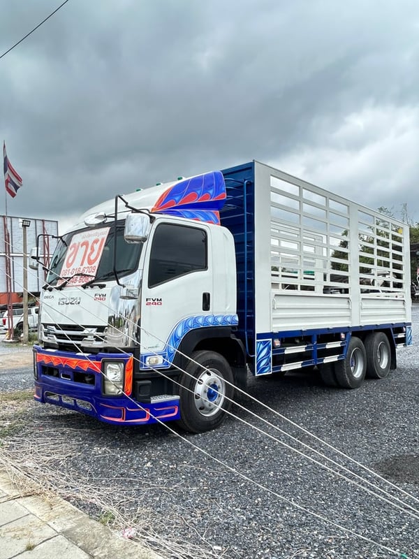 ISUZU FVM 240แรงม้า รถบรรทุก 10ล้อ กระบะคอกสูง ปี2010 เลขไมล์น้อยกว่า 500,000 กม. ISUZU FVM 240แรงม้า รถบรรทุก 10ล้อ กระบะคอกสูง ปี2010 เลขไมล์น้อยกว่า 500,000 กม.