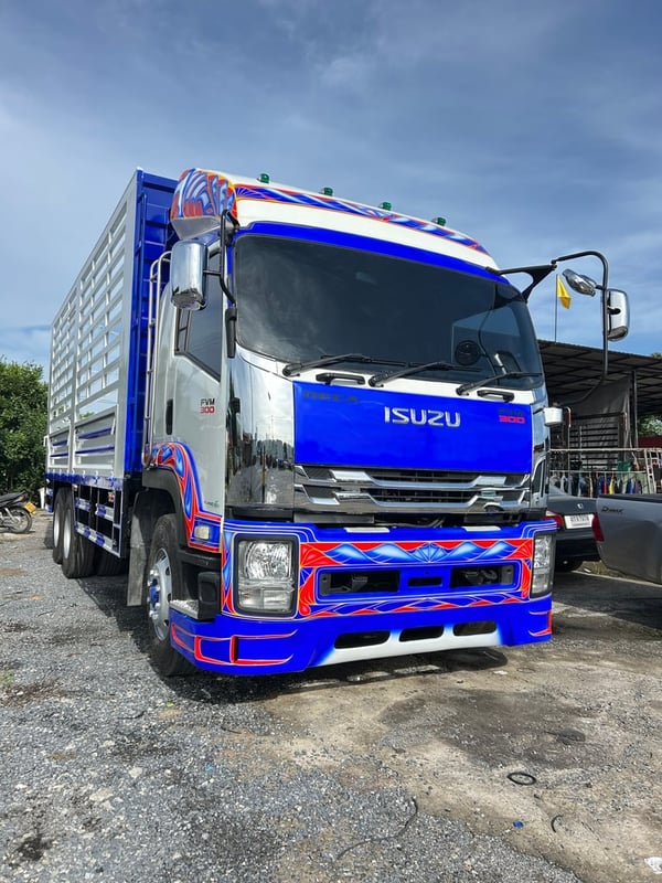 10ล้อIsuzuรุ่นfvm300แรง