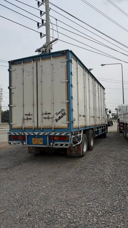 HINO FG 212แรงม้า รถบรรทุก หัวลาก 10ล้อ ตู้แห้ง ปี2004 เลขไมล์น้อยกว่า 500,000 กม.