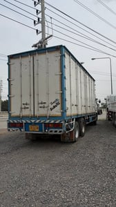 HINO FG 212แรงม้า รถบรรทุก หัวลาก 10ล้อ ตู้แห้ง ปี2004 เลขไมล์น้อยกว่า 500,000 กม.