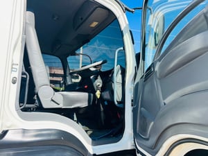 ❤️6ล้อISUZUรุ่นFTRเครือง240 ❤️ปี63ตู้10บาน ตู้กว้างใน2.42 ❤️ยาว7.5เมตรสุง2.55 เมตร ❤️ตู้บิวใหม่เหมือนตู้ใหม่เลยครับ ❤️ตัดสดจัดไฟแนนช์ ทักมานะครับ ☎️0926833726