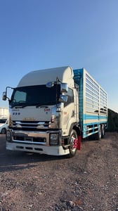 ISUZU FVM 240แรงม้า รถบรรทุก 10ล้อ กระบะคอกสูง ปี2009 เลขไมล์น้อยกว่า 500,000 กม.