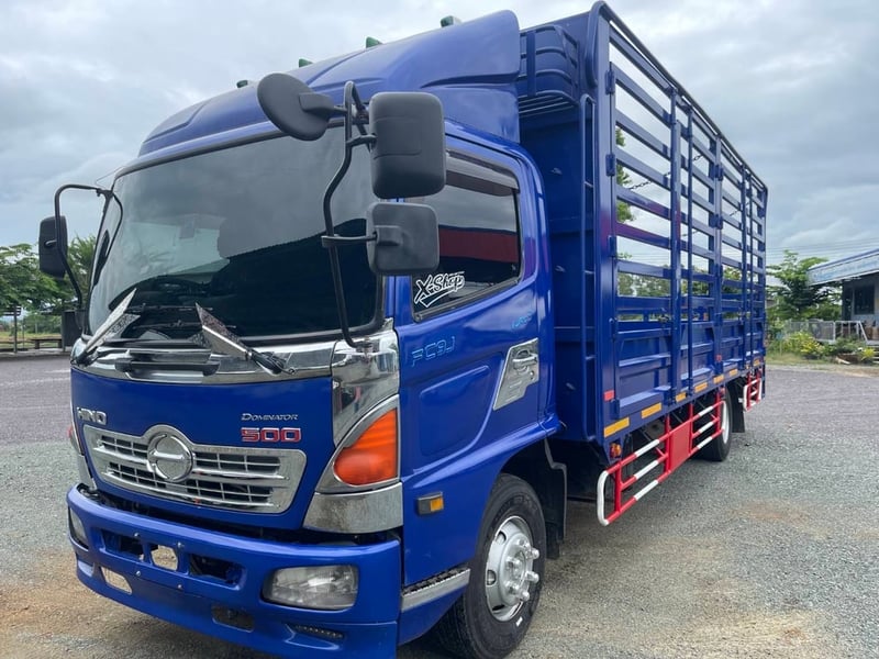 HINO FC 210แรงม้า รถบรรทุก 6ล้อ กระบะคอกสูง ปี2018 เลขไมล์น้อยกว่า 500,000 กม. HINO FC 210แรงม้า รถบรรทุก 6ล้อ กระบะคอกสูง ปี2018 เลขไมล์น้อยกว่า 500,000 กม.