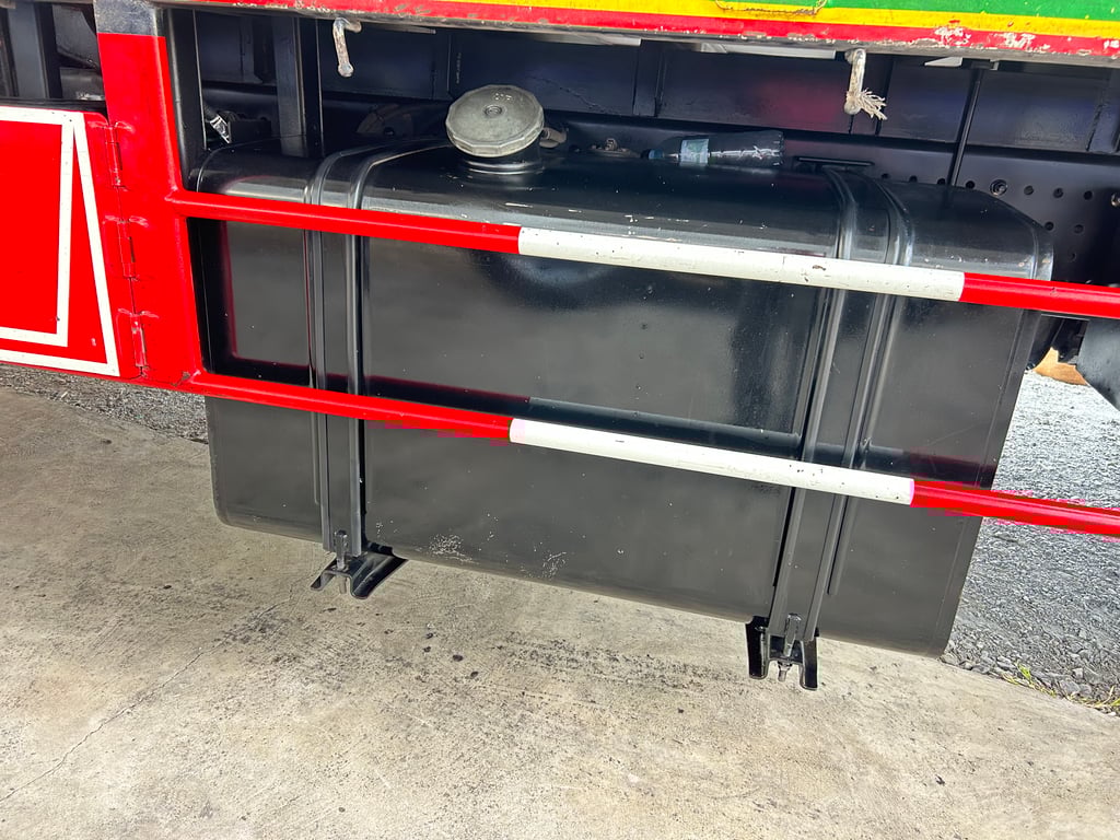 HINO FL 260แรงม้า รถบรรทุก 10ล้อ กระบะคอกสูง ปี2018 เลขไมล์น้อยกว่า 500,000 กม.