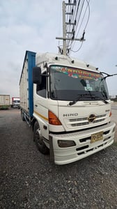 HINO FG 212แรงม้า รถบรรทุก หัวลาก 10ล้อ ตู้แห้ง ปี2004 เลขไมล์น้อยกว่า 500,000 กม.