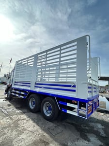 10ล้อIsuzuรุ่นfvm300แรง