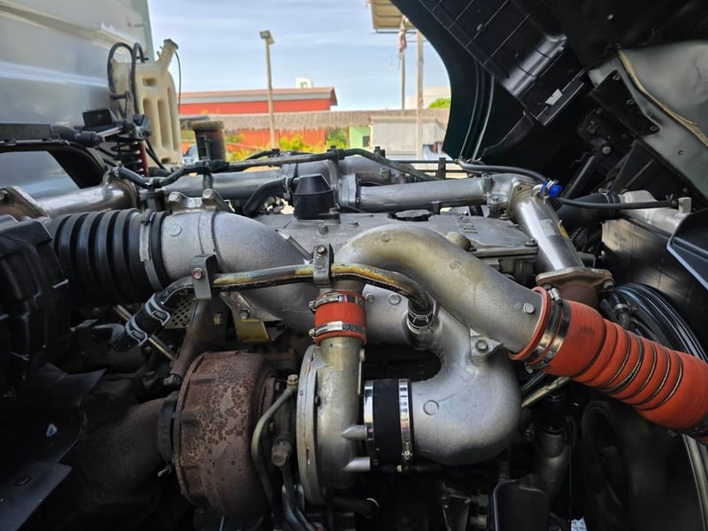 ISUZU FXZ 360แรงม้า รถบรรทุก 10ล้อ คอกสูง ปี2013 เลขไมล์น้อยกว่า 500,000 กม.