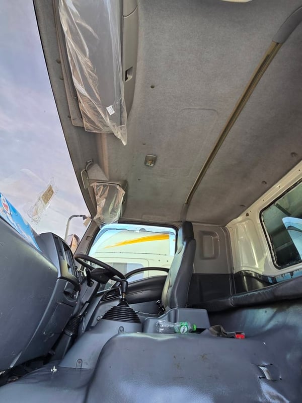 ISUZU FXZ 360แรงม้า รถบรรทุก 10ล้อ คอกสูง ปี2013 เลขไมล์น้อยกว่า 500,000 กม.