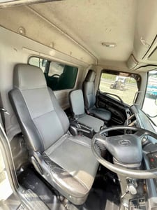 HINO FC 210แรงม้า รถบรรทุก 6ล้อ กระบะคอกสูง ปี2018 เลขไมล์น้อยกว่า 500,000 กม. HINO FC 210แรงม้า รถบรรทุก 6ล้อ กระบะคอกสูง ปี2018 เลขไมล์น้อยกว่า 500,000 กม.