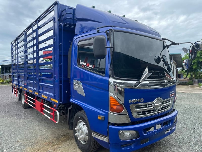 HINO FC 210แรงม้า รถบรรทุก 6ล้อ กระบะคอกสูง ปี2018 เลขไมล์น้อยกว่า 500,000 กม. HINO FC 210แรงม้า รถบรรทุก 6ล้อ กระบะคอกสูง ปี2018 เลขไมล์น้อยกว่า 500,000 กม.