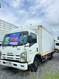 ISUZU NPR 150แรงม้า รถบรรทุก 6ล้อ ตู้แห้ง ปี2013 เลขไมล์น้อยกว่า 500,000 กม.