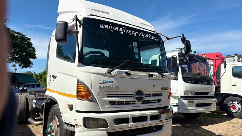 HINO FL 251แรงม้า รถบรรทุก 10ล้อ หัวลาก เฉพาะหัว ปี2015 HINO FL 251แรงม้า รถบรรทุก 10ล้อ หัวลาก เฉพาะหัว ปี2015