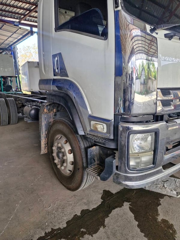ISUZU FTR 240แรงม้า รถบรรทุก 10ล้อ หัวลาก เฉพาะหัว ปี2018 เลขไมล์น้อยกว่า 500,000 กม.