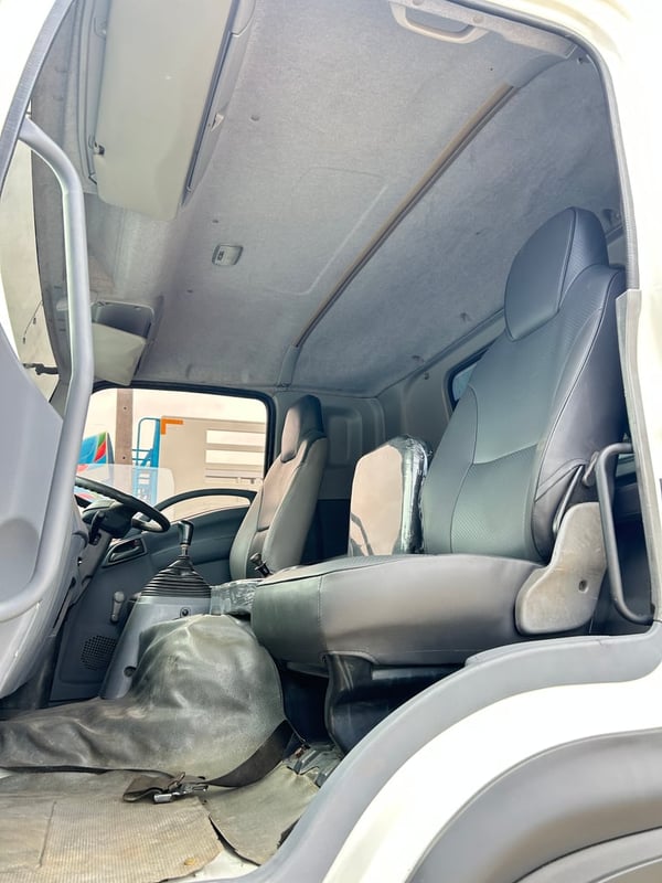 ISUZU FVM 240แรงม้า รถบรรทุก 10ล้อ กระบะคอกสูง ปี2010