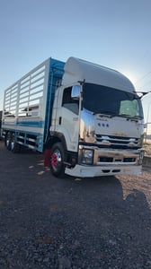 ISUZU FVM 240แรงม้า รถบรรทุก 10ล้อ กระบะคอกสูง ปี2009 เลขไมล์น้อยกว่า 500,000 กม.