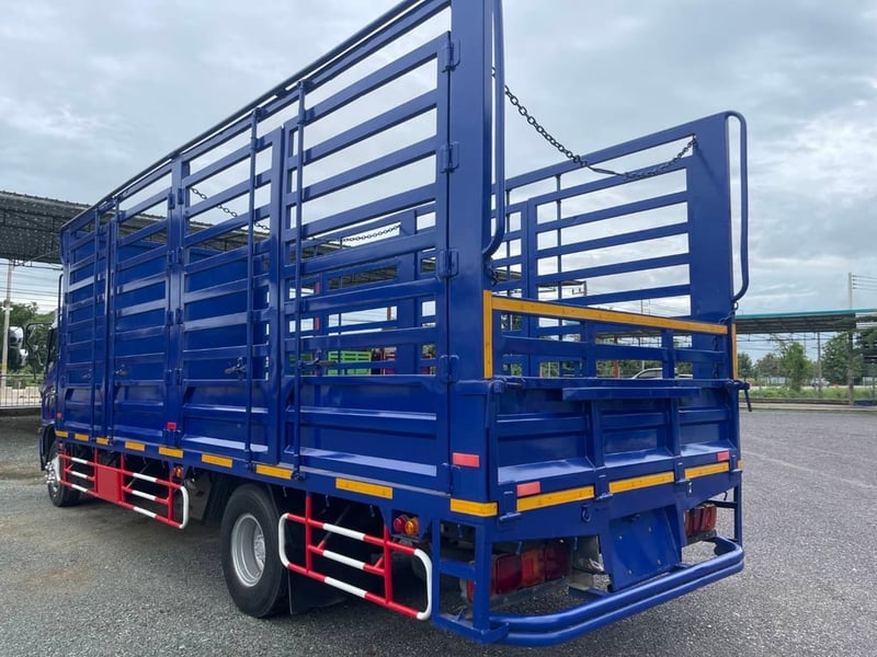 HINO FC 210แรงม้า รถบรรทุก 6ล้อ กระบะคอกสูง ปี2018 เลขไมล์น้อยกว่า 500,000 กม. HINO FC 210แรงม้า รถบรรทุก 6ล้อ กระบะคอกสูง ปี2018 เลขไมล์น้อยกว่า 500,000 กม.