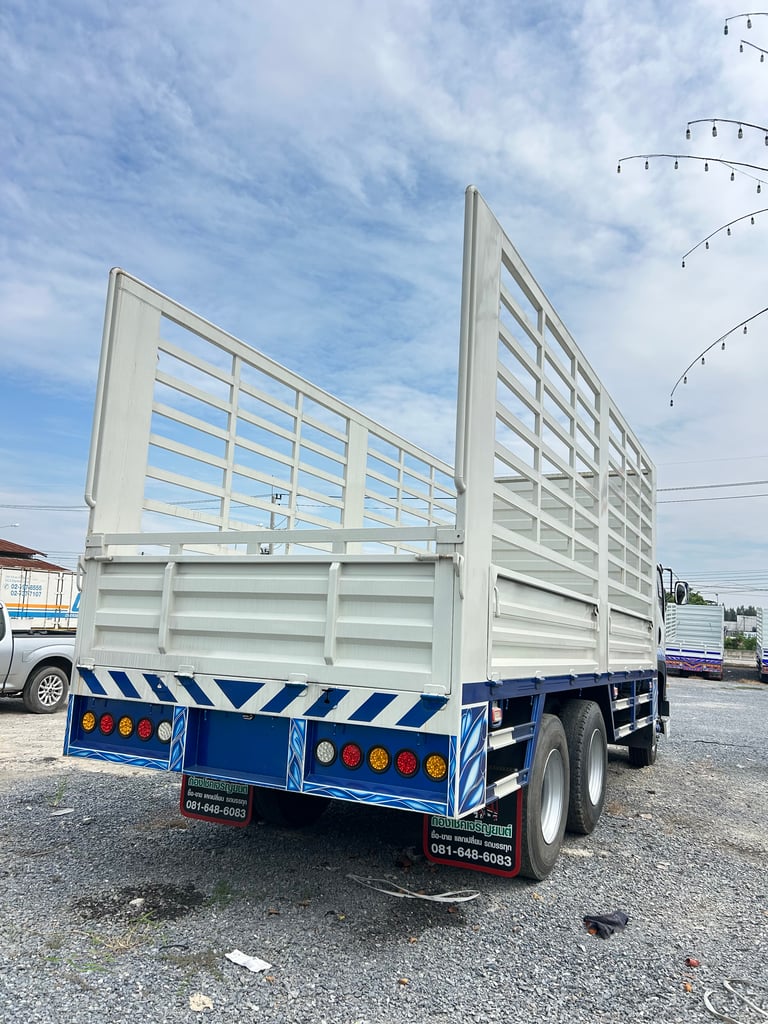 ISUZU FVM 240แรงม้า รถบรรทุก 10ล้อ กระบะคอกสูง ปี2010 ISUZU FVM 240แรงม้า รถบรรทุก 10ล้อ กระบะคอกสูง ปี2010