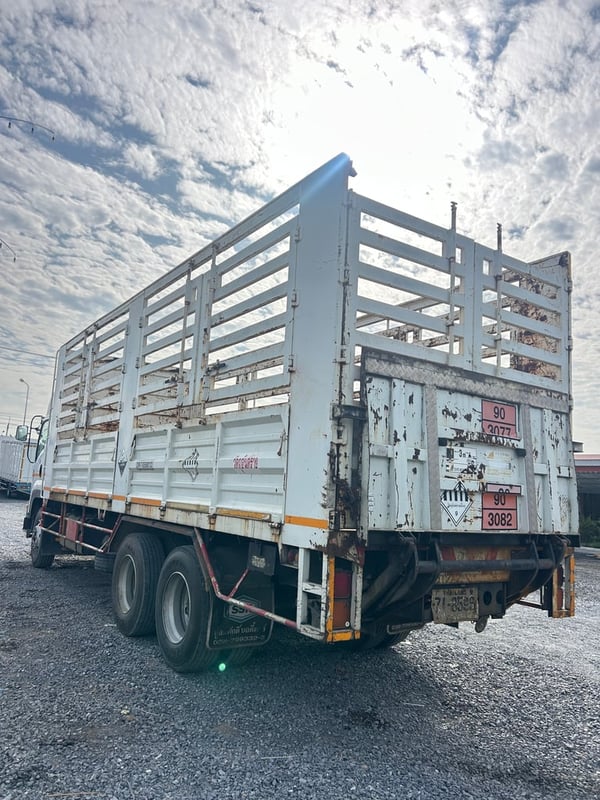 ISUZU FVM 300แรงม้า รถบรรทุก 10ล้อ กระบะคอกสูง ปี2014 เลขไมล์น้อยกว่า 500,000 กม.