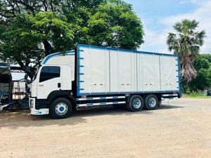 ISUZU FVM 240แรงม้า รถบรรทุก 10ล้อ กระบะคอกสูง ปี2013 เลขไมล์น้อยกว่า 500,000 กม. ISUZU FVM 240แรงม้า รถบรรทุก 10ล้อ กระบะคอกสูง ปี2013 เลขไมล์น้อยกว่า 500,000 กม.