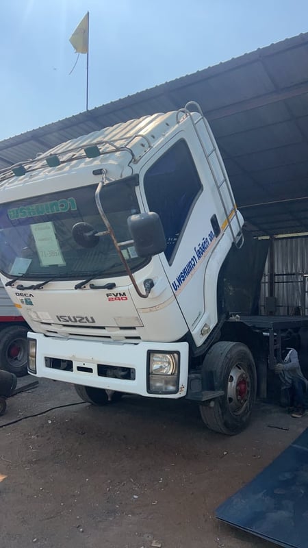 ISUZU FVM 240แรงม้า รถบรรทุก 10ล้อ กระบะคอกสูง ปี2018 เลขไมล์น้อยกว่า 500,000 กม.