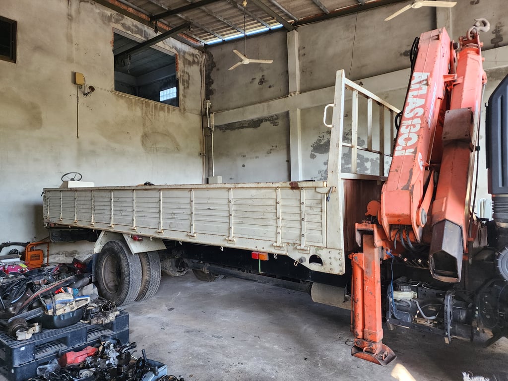 รถบรรทุก 6ล้อ HINO FG 220 ปี2547 กะบะเหล็กติดเครนเฮี๊ยบ สนใจติดต่อสอบถาม 089-4625982 รถบรรทุก 6ล้อ HINO FG 220 ปี2547 กะบะเหล็กติดเครนเฮี๊ยบ สนใจติดต่อสอบถาม 089-4625982