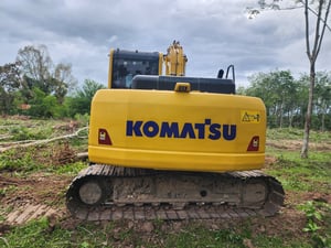 ขายรถแบคโฮ KOMATSU PC 130-10MO ขายรถแบคโฮ KOMATSU PC 130-10MO
