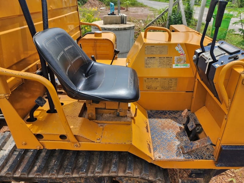 รถบรรทุกตีนตะขาบ ดั้มเปอร์ KOMASU สนใจติดต่อสอบถาม 089-4625982