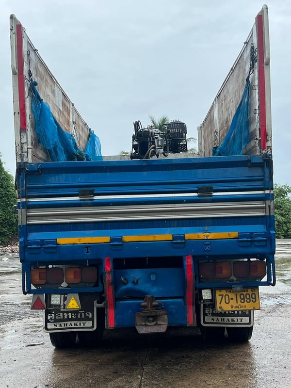 ขาย รถบรรทุกติดเครน