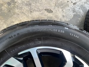 ล้อแม็กพร้อมยางใหม่ป้ายแดง Ford Next-Gen Sport ขอบ 18 ดำหน้าเงา ใหม่กริ๊บ