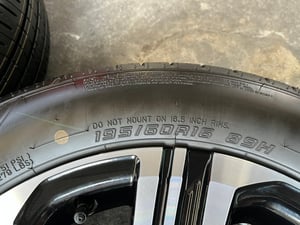 ล้อแม็กพร้อมยางใหม่ป้ายแดง ปี 26 Toyota Yaris Ativ รุ่นใหม่ ขอบ 16 ใหม่กริ๊บ ล้อแม็กพร้อมยางใหม่ป้ายแดง ปี 26 Toyota Yaris Ativ รุ่นใหม่ ขอบ 16 ใหม่กริ๊บ