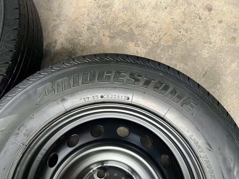 ล้อกระทะแถมยาง 5รู114 Toyota ขอบ 16 สีดำ