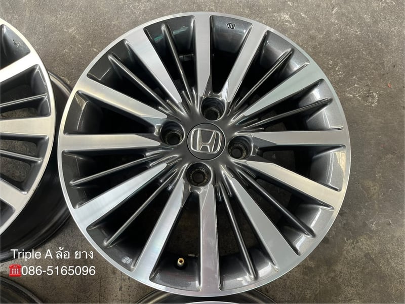 ล้อแม็ก Honda City ขอบ 15 เทาหน้าเงา สภาพสวย