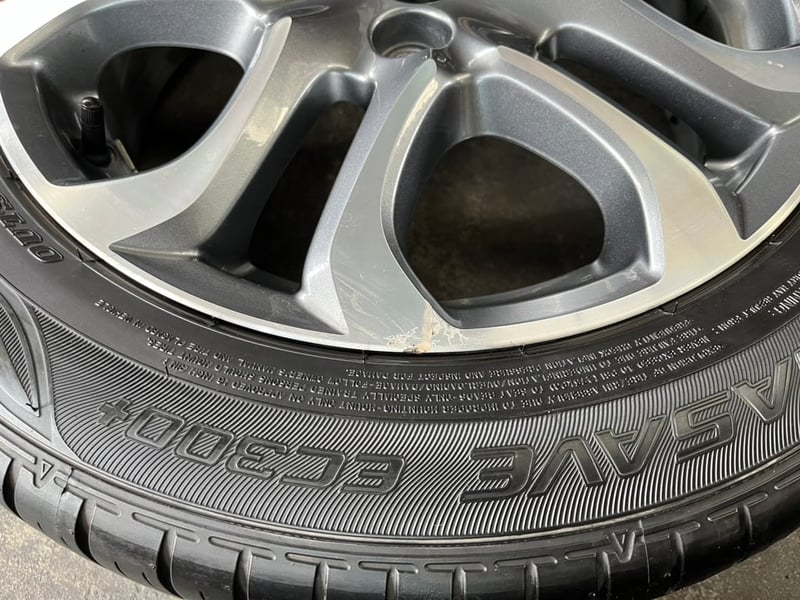 ล้อแม็ก Mazda 2 ตัวท็อป ขอบ 16 เทาหน้าเงา พร้อมยาง 185-60-16 Dunlop ปี 24 ล้อแม็ก Mazda 2 ตัวท็อป ขอบ 16 เทาหน้าเงา พร้อมยาง 185-60-16 Dunlop ปี 24