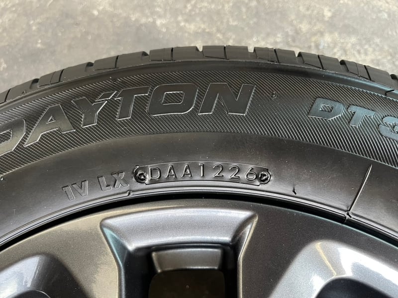 ล้อแม็ก Mazda 2 Skyactiv ขอบ 15 สีดำมิดไนท์ พร้อมยางใหม่ 185-65-15 DAYTON ปี 26